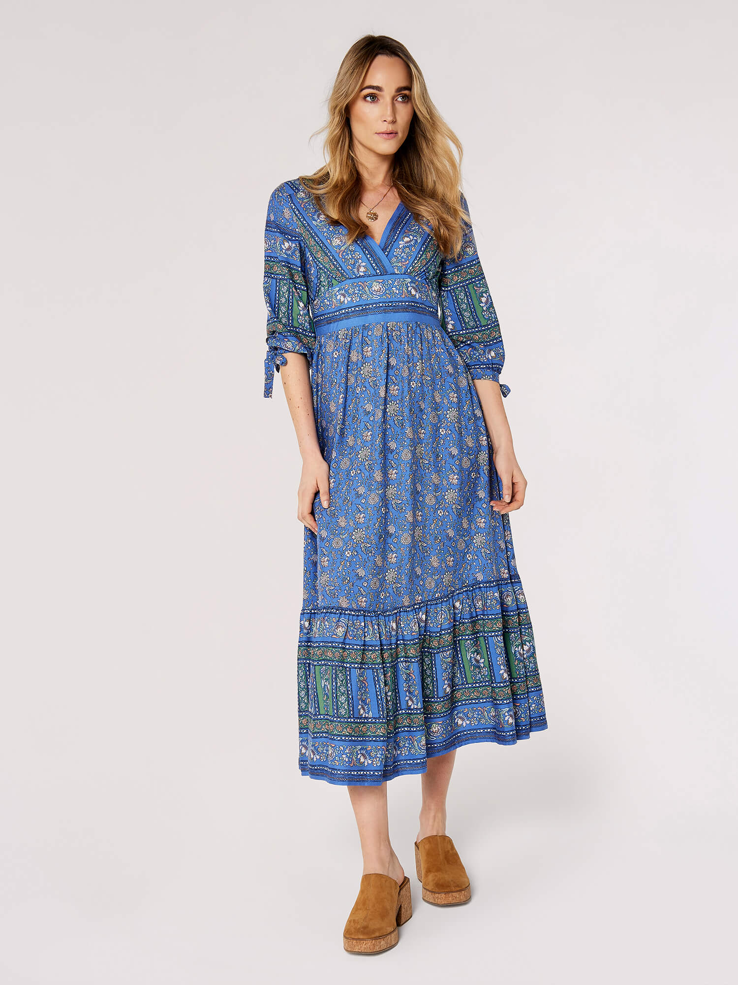 Sarasa Floral Maxi Dress | Apricot Clothing