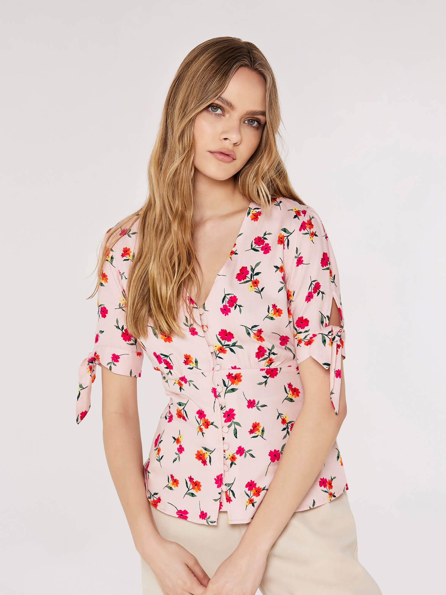 Floral Bow Detail Top | Apricot Clothing