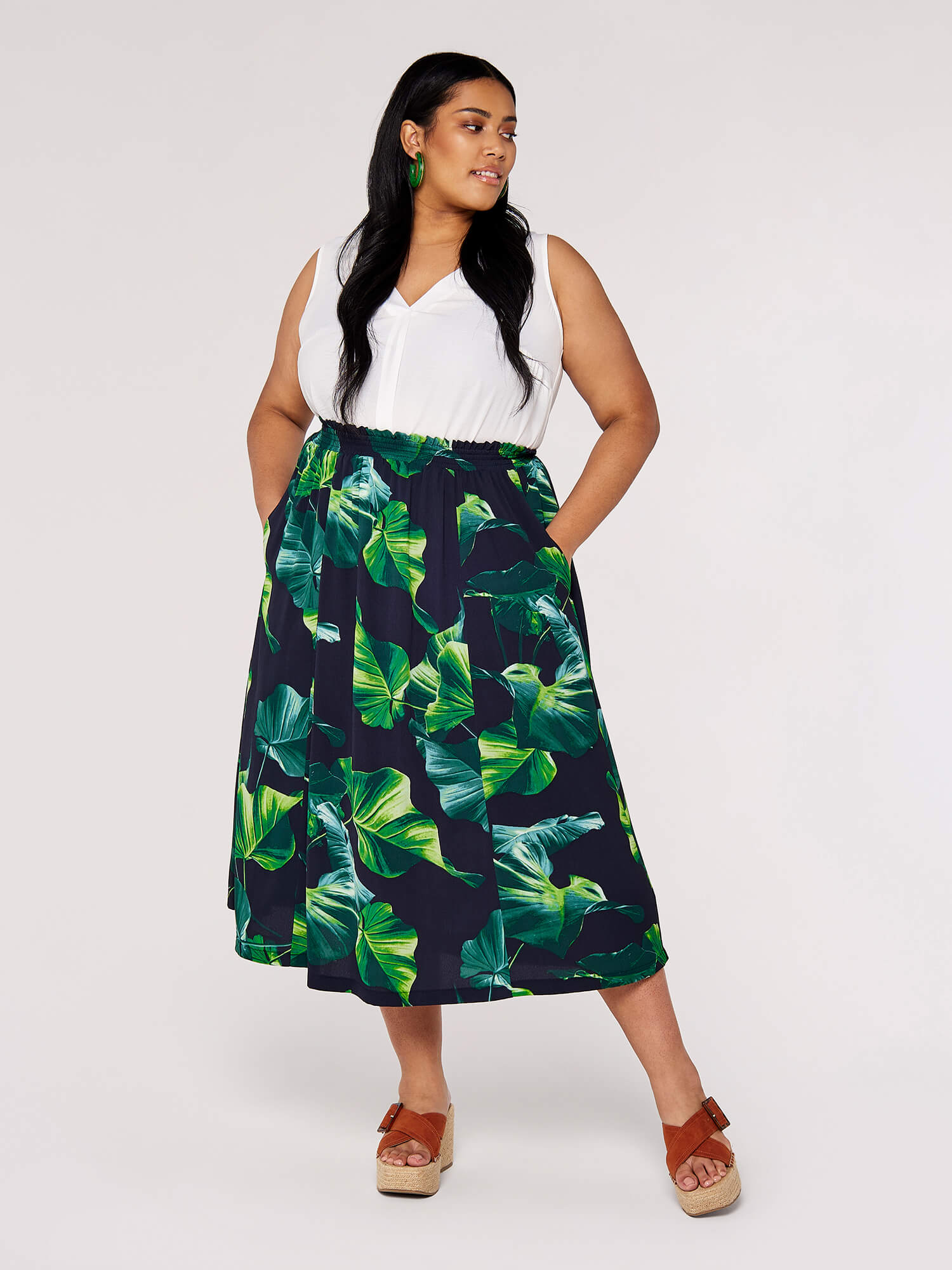 Curve Leaf Midi Skirt | Apricot Clothing